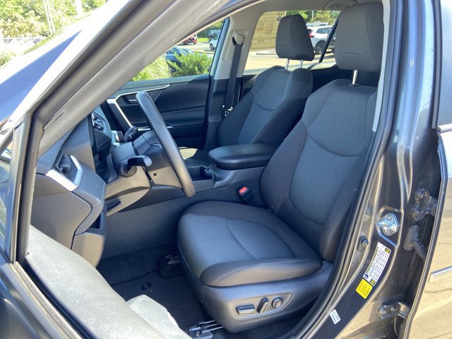 Used 2024 Toyota RAV4 XLE FWD image 18