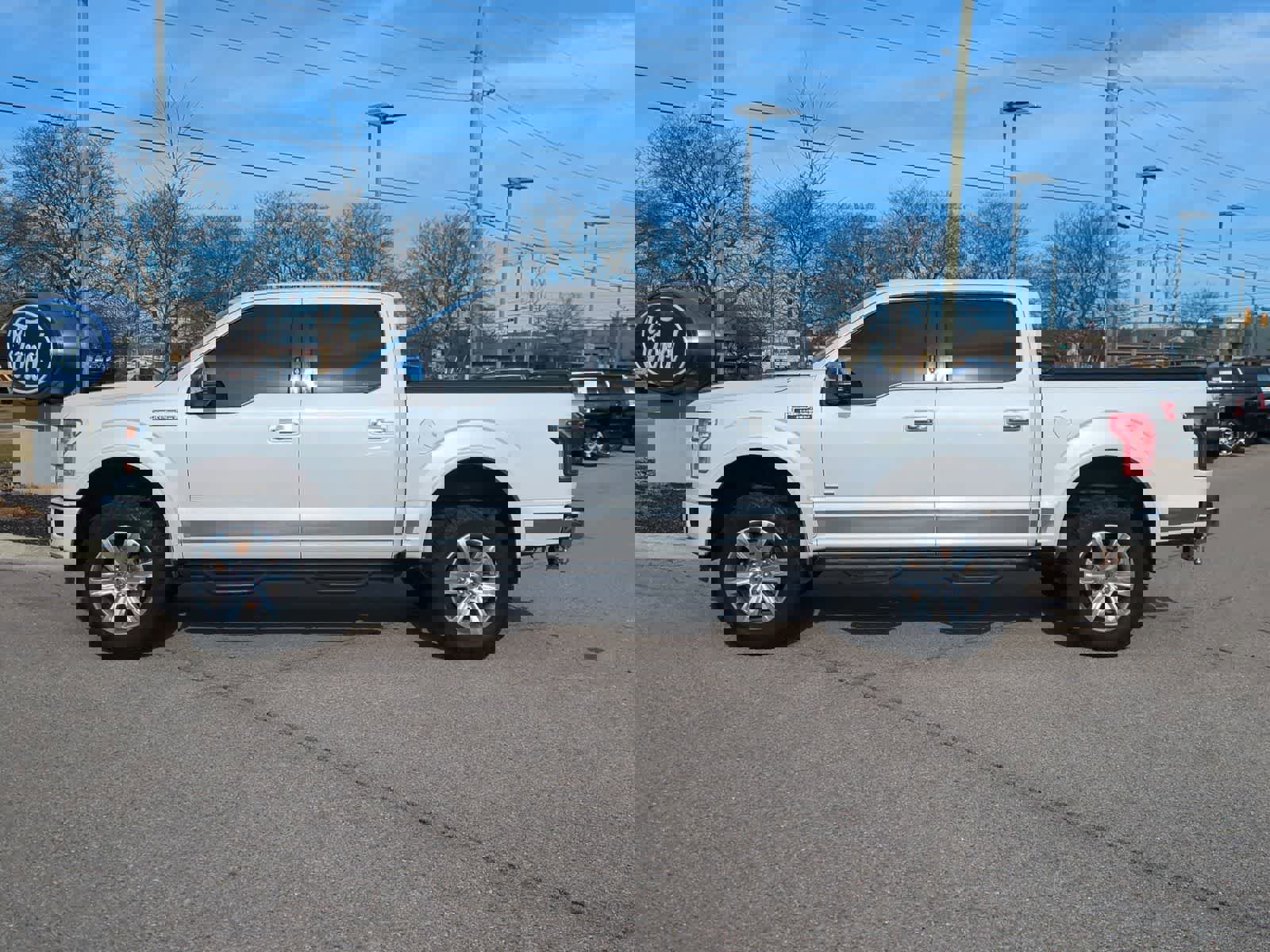 Used 2015 Ford F150 Platinum w/ Equipment Group 701A Luxury image 5