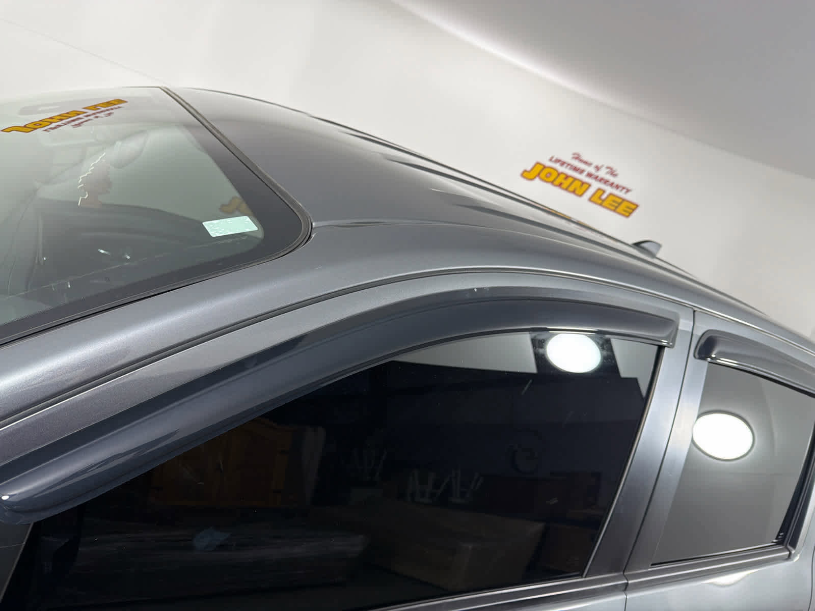 Used 2023 Nissan Titan SV w/ SV Convenience Package image 11