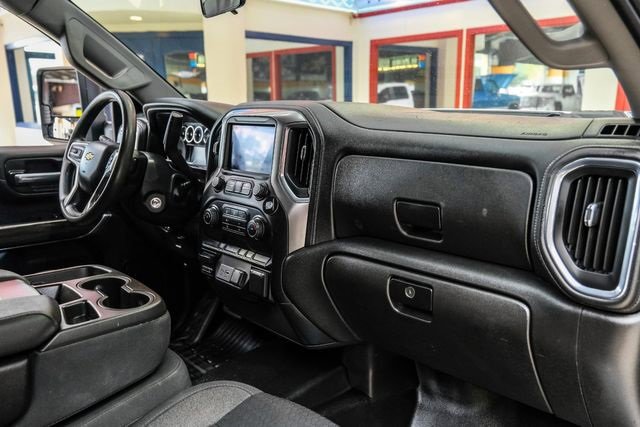 Used 2021 Chevrolet Silverado 3500 LT image 12