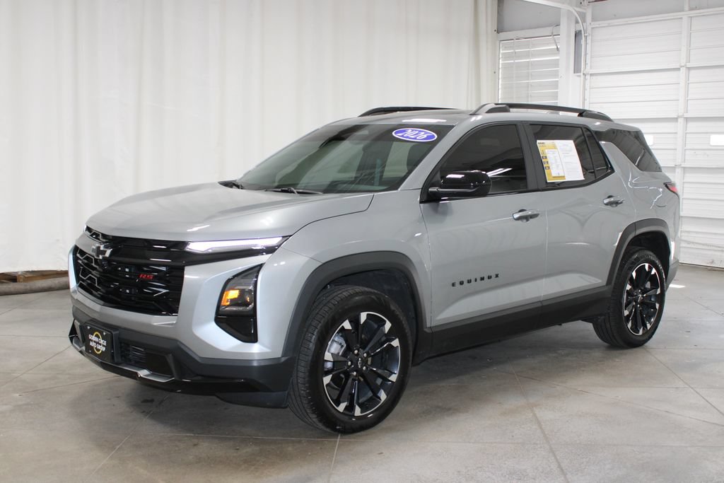 Used 2026 Chevrolet Equinox RS FWD image 4