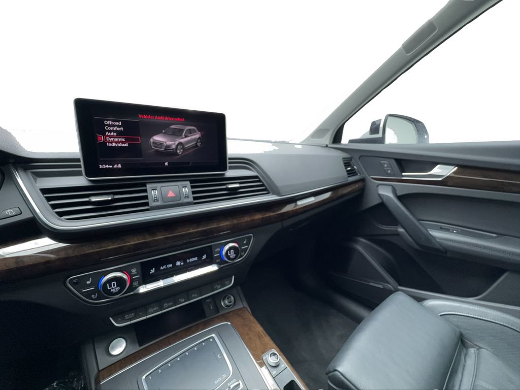 Used 2019 Audi Q5 Prestige w/ Prestige Package AWD/4WD image 43