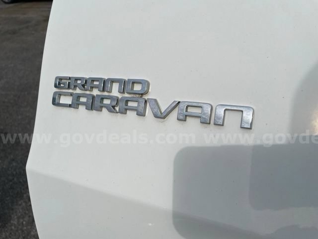 Used 2013 Dodge Grand Caravan SE FWD image 26