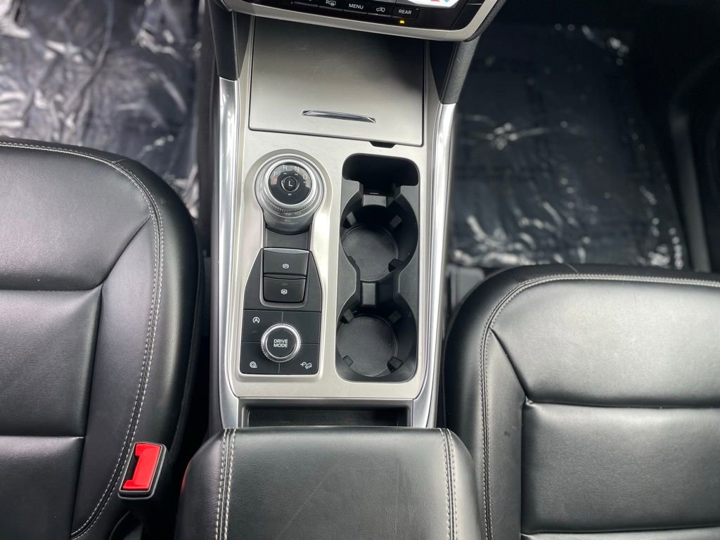 Used 2021 Ford Explorer XLT w/ Equipment Group 202A image 18