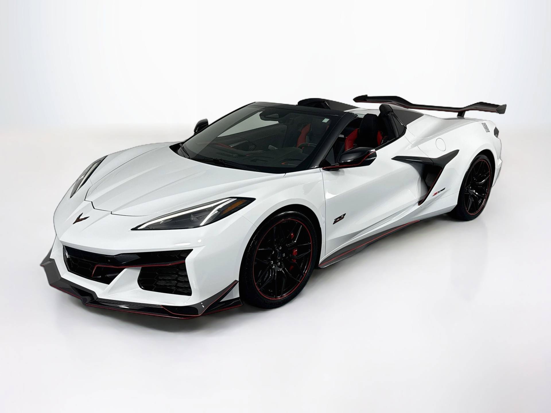 Used 2025 Chevrolet Corvette Z06 w/ Z07 Performance Package RWD image 71