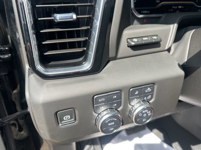 Used 2025 GMC Sierra 2500 Denali Ultimate w/ Max Trailering Package AWD/4WD image 16