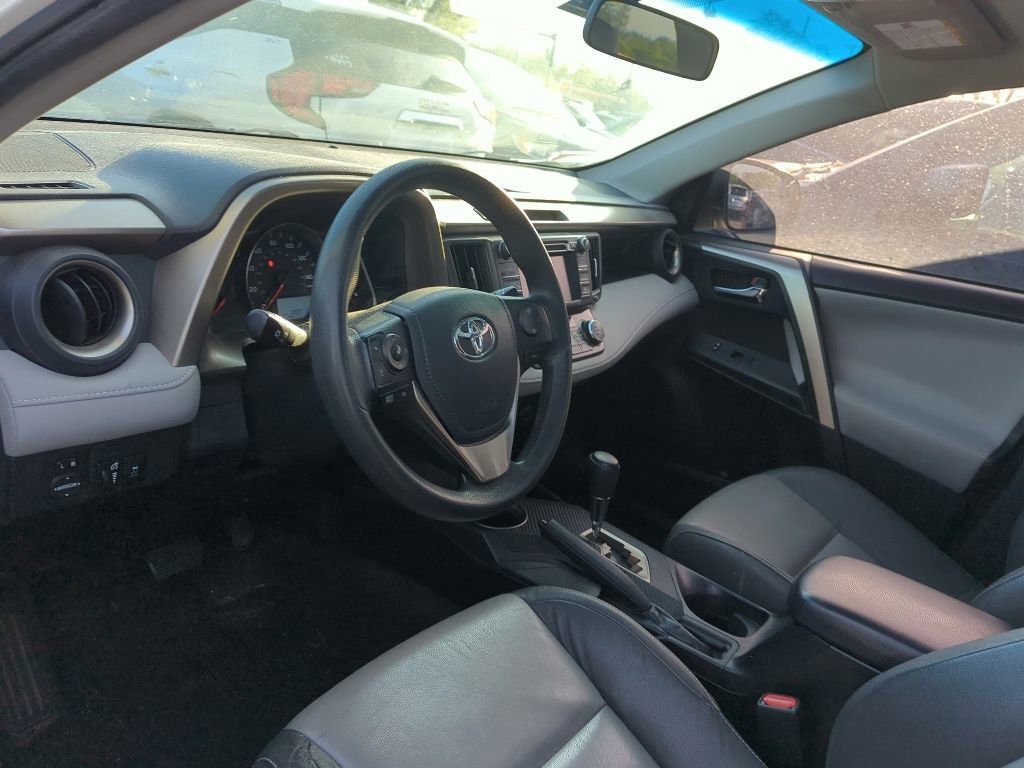 Used 2015 Toyota RAV4 XLE FWD image 7