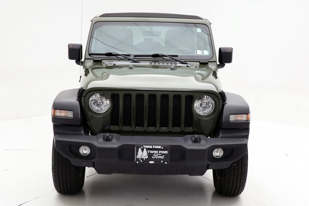 Used 2022 Jeep Wrangler Unlimited Sport w/ Sun And Sound Package AWD/4WD image 4