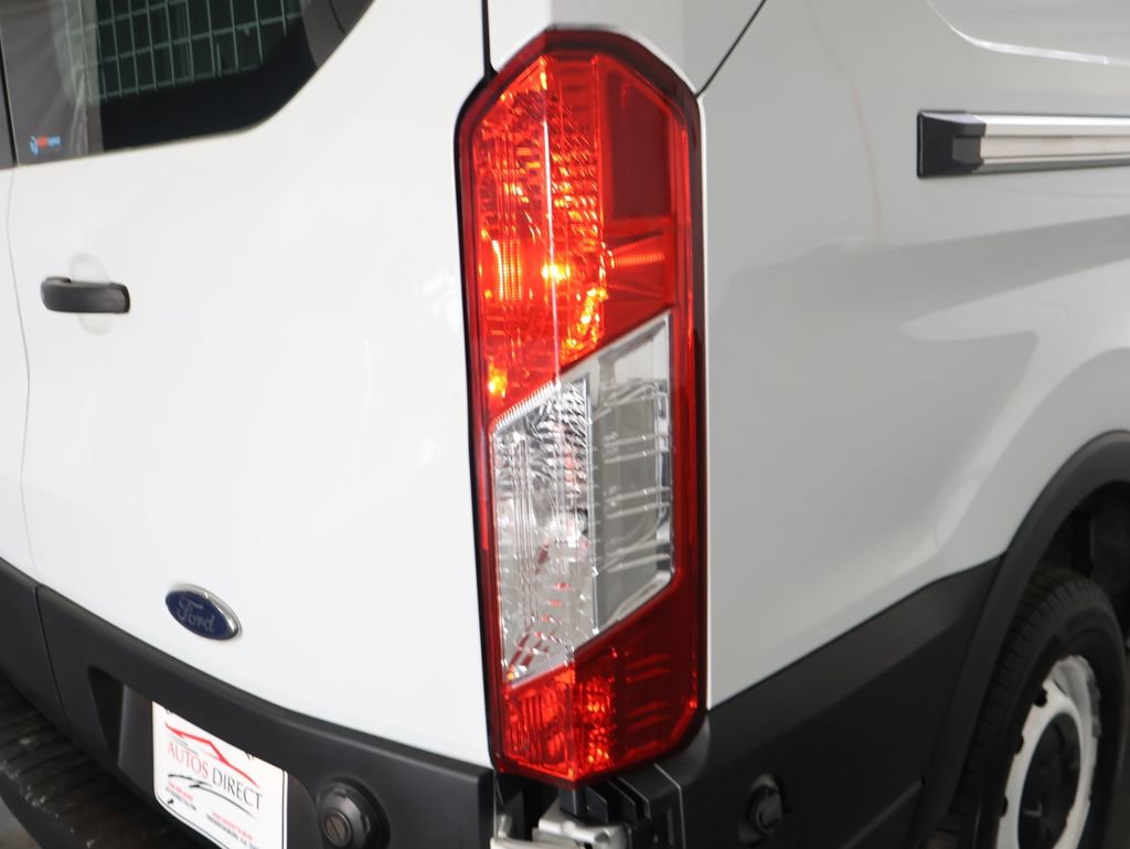 Used 2020 Ford Transit 250 Medium Roof w/ Load Area Protection Package image 19