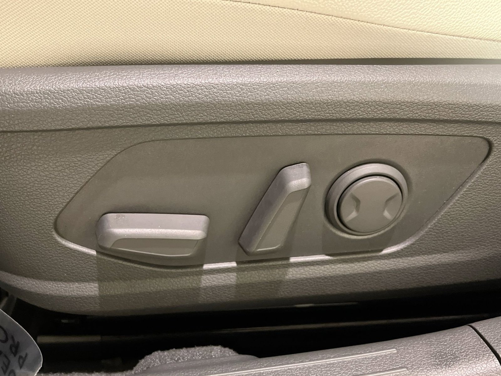 Used 2023 Hyundai Sonata Limited w/ Preferred Accessory Package image 24