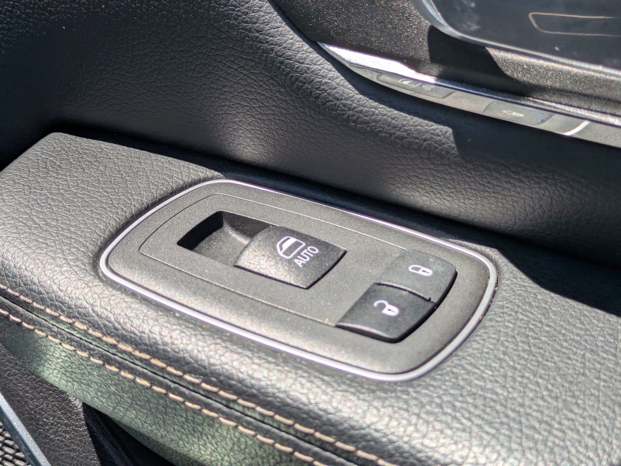 Used 2022 RAM 1500 Laramie w/ Sport Appearance Package AWD/4WD image 37