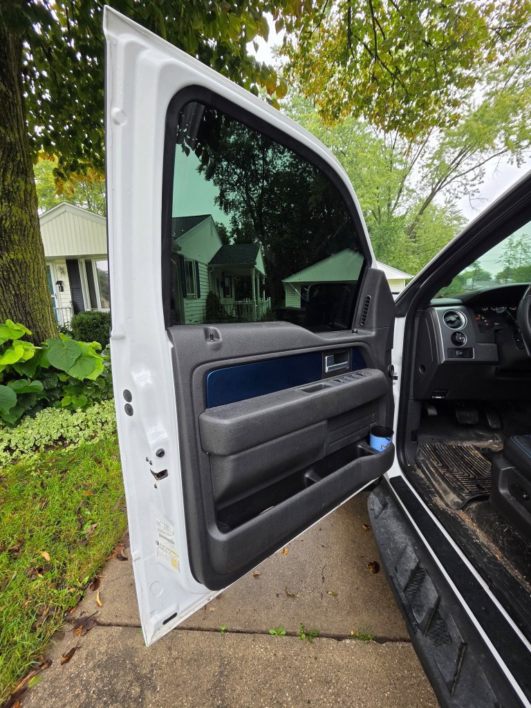 Used 2014 Ford F150 Raptor w/ Equipment Group 801A Luxury AWD/4WD image 34