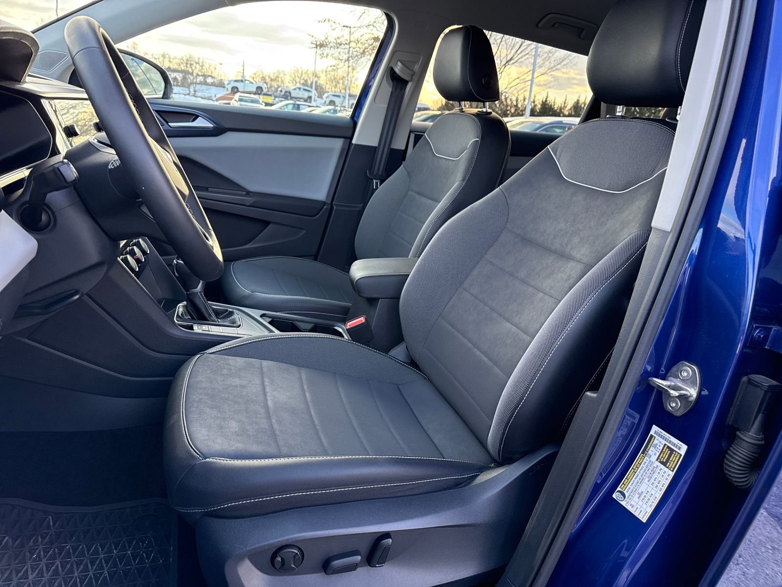 Certified 2023 Volkswagen Taos SE image 10