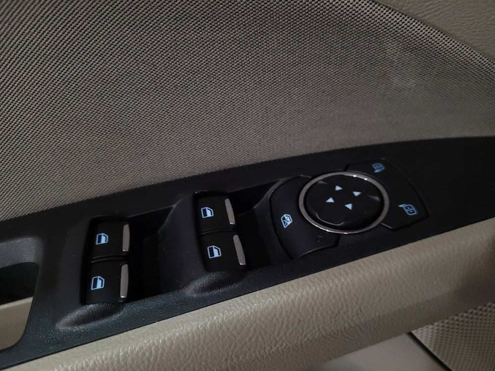 Used 2020 Ford Fusion SE w/ Fleet SE Value Package FWD image 27
