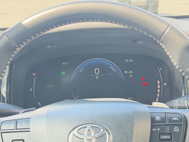 Used 2025 Toyota Camry SE image 14