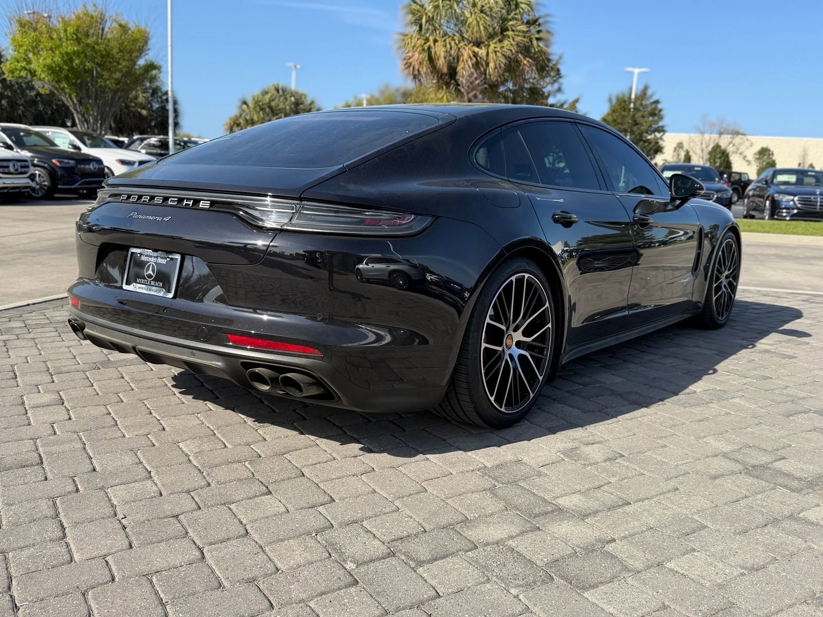 Used 2023 Porsche Panamera 4 Platinum Edition image 11
