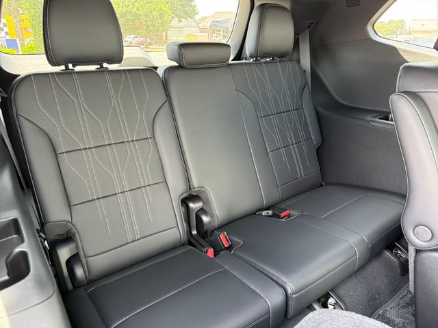 New 2026 Buick Enclave Avenir w/ Super Cruise Package AWD/4WD image 23