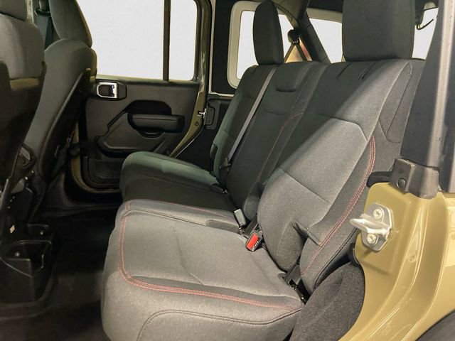 Used 2025 Jeep Wrangler Unlimited Rubicon w/ Technology Group image 15