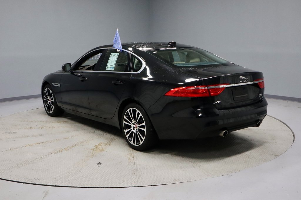 Used 2020 Jaguar XF Prestige image 8