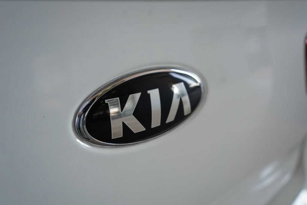 Used 2017 Kia Rio LX FWD image 6