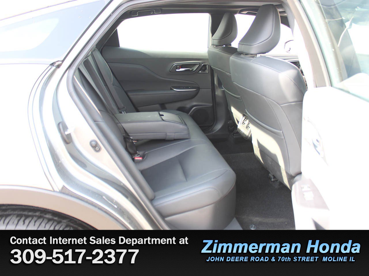 Used 2023 Toyota Crown Platinum AWD/4WD image 7