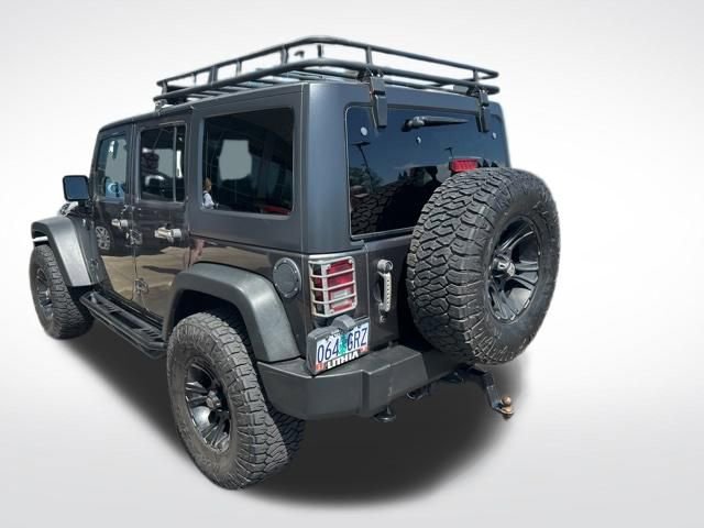 Used 2014 Jeep Wrangler Unlimited Rubicon w/ Connectivity Group AWD/4WD image 4