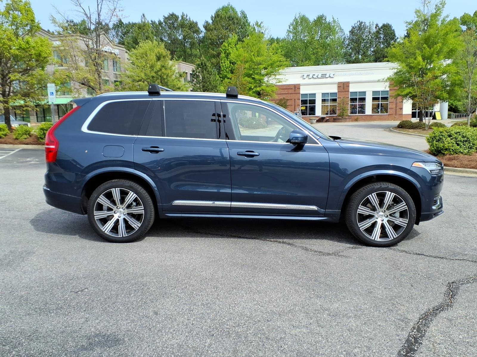 Used 2024 Volvo XC90 T8 Ultimate w/ Protection Package Premier image 2