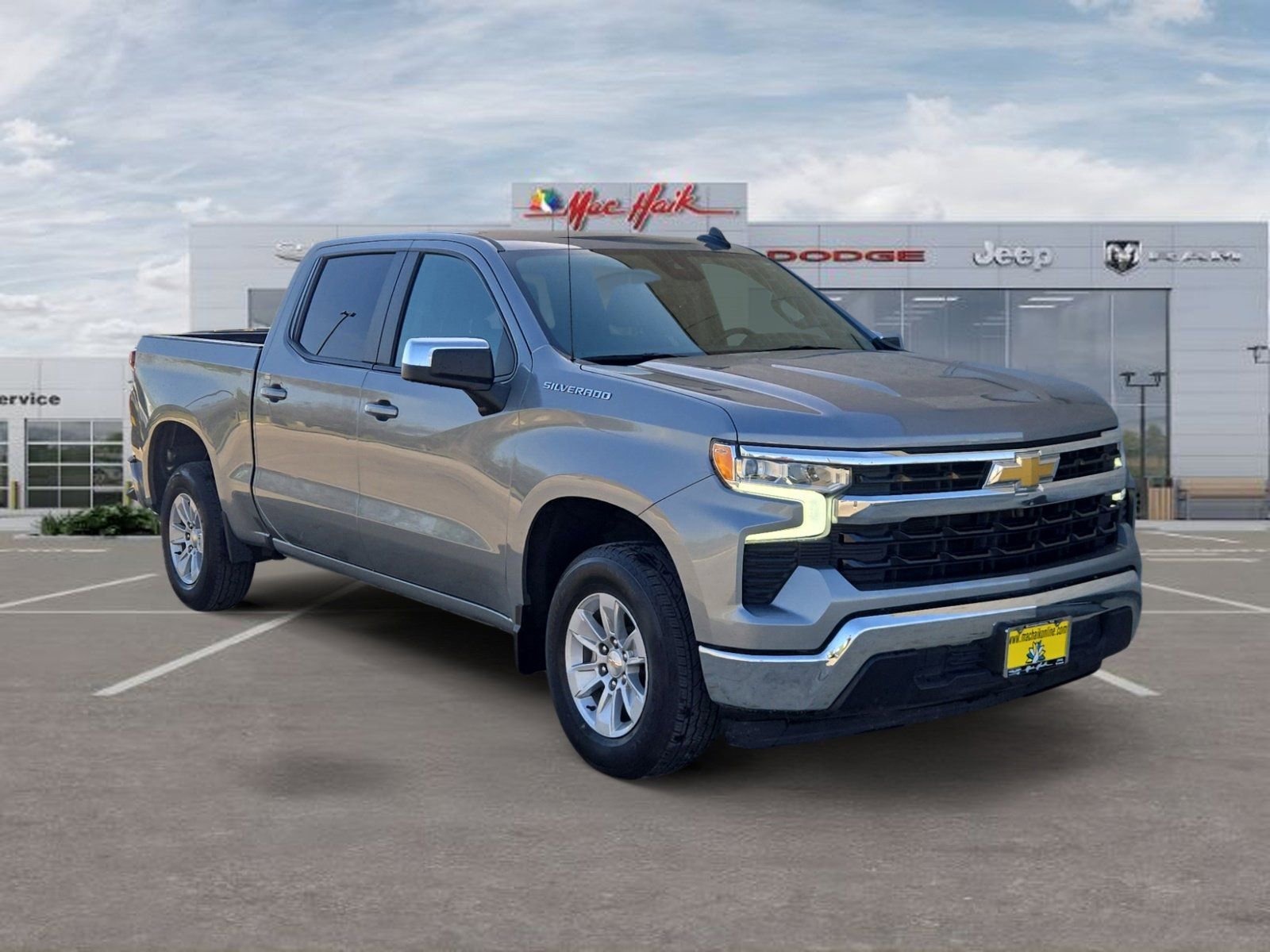Used 2025 Chevrolet Silverado 1500 LT RWD image 7