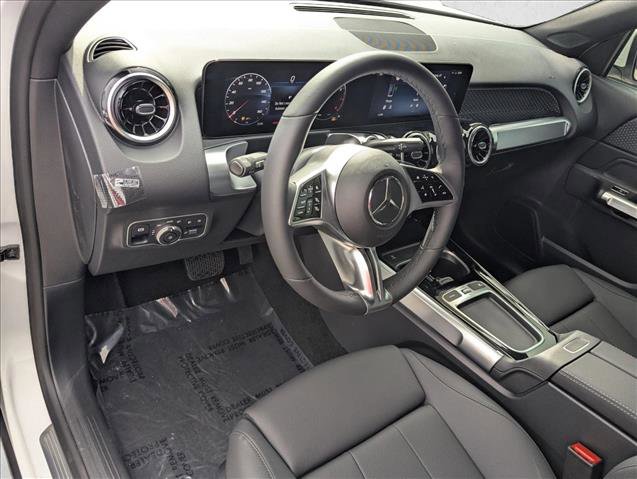 New 2026 Mercedes-Benz GLB 250 image 3