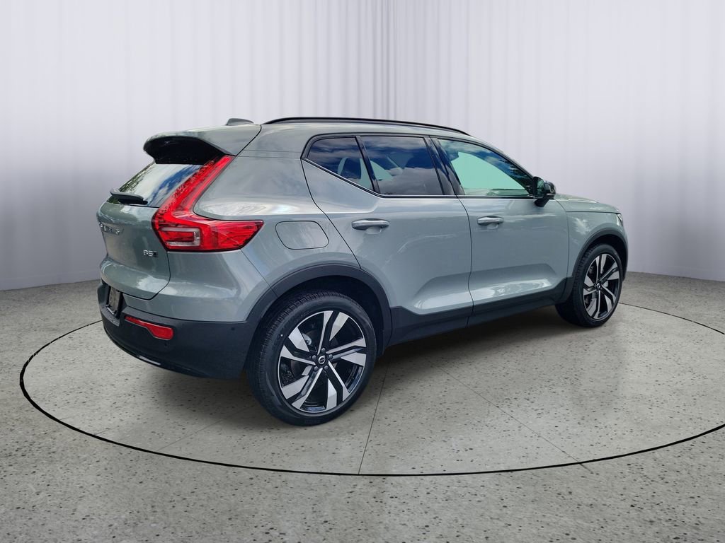 New 2026 Volvo XC40 B5 Ultra w/ Protection Package Premier AWD/4WD image 2