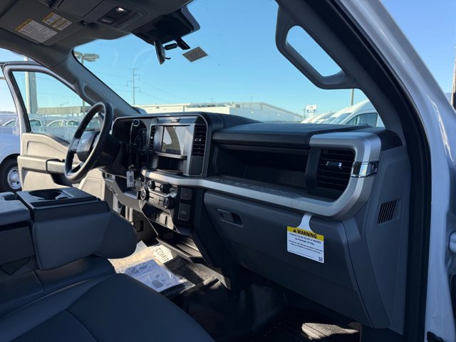 New 2026 Ford F550 4x4 Regular Cab Super Duty image 19