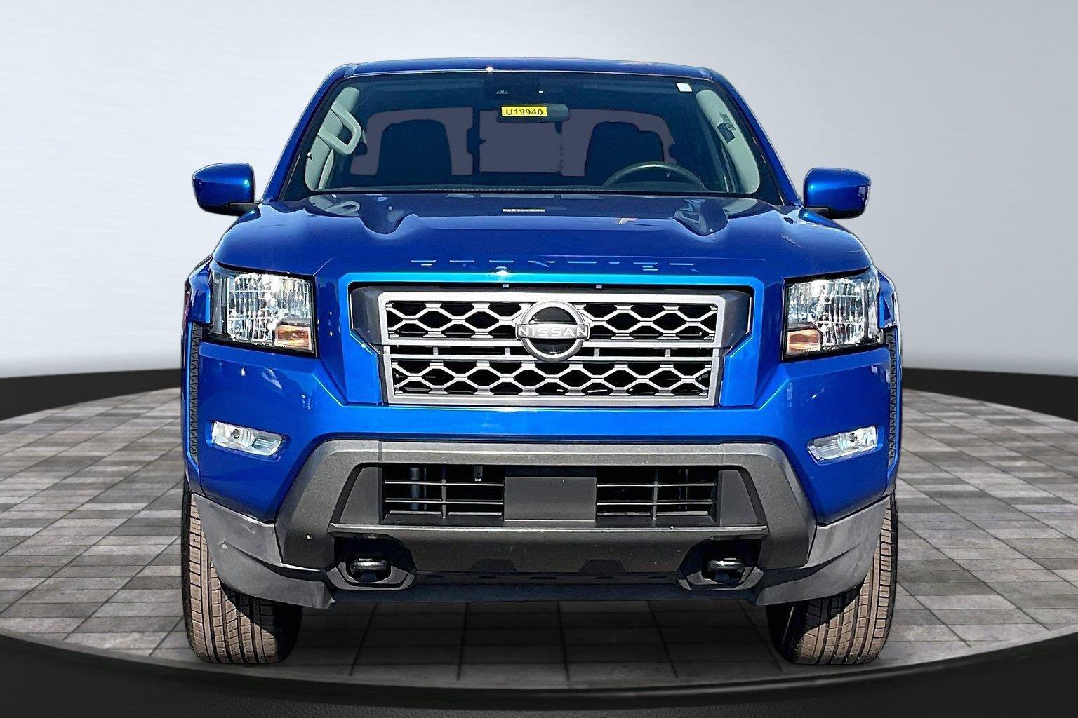 Certified 2024 Nissan Frontier SV w/ Technology Package AWD/4WD image 2