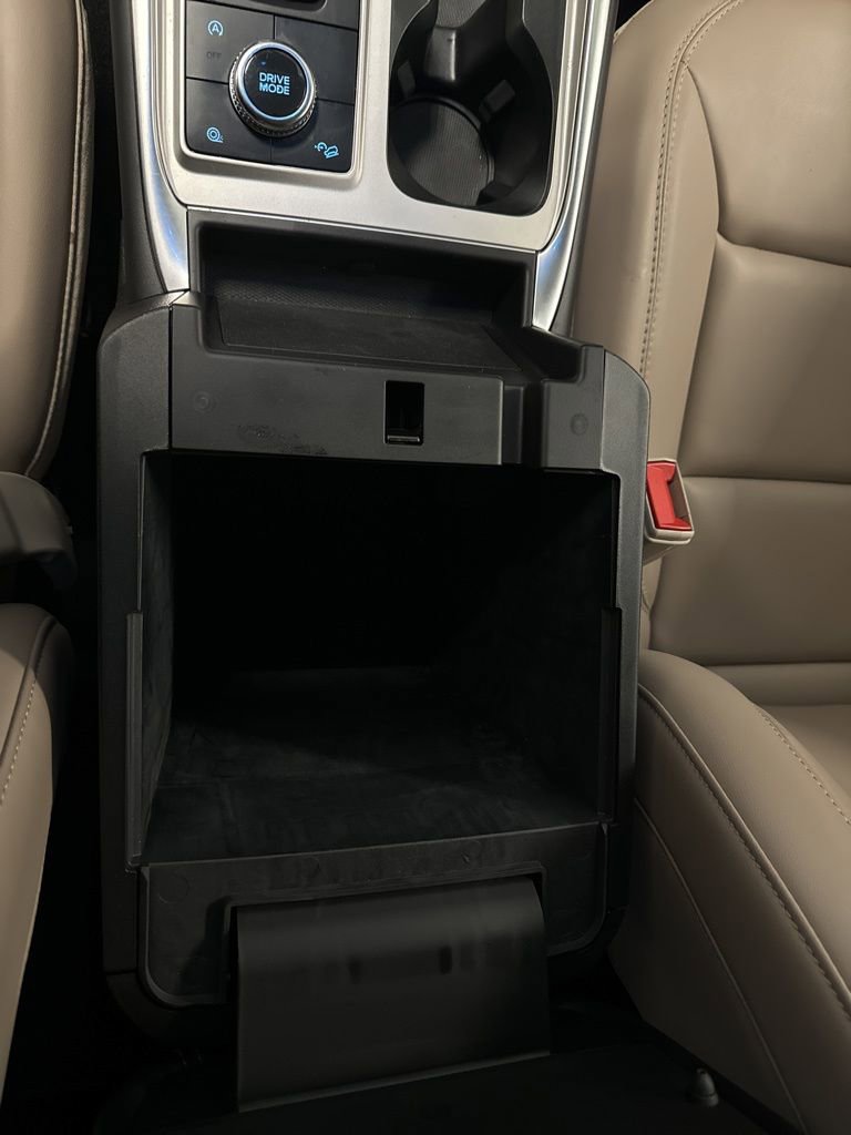 Used 2023 Ford Explorer XLT w/ Equipment Group 202A image 38