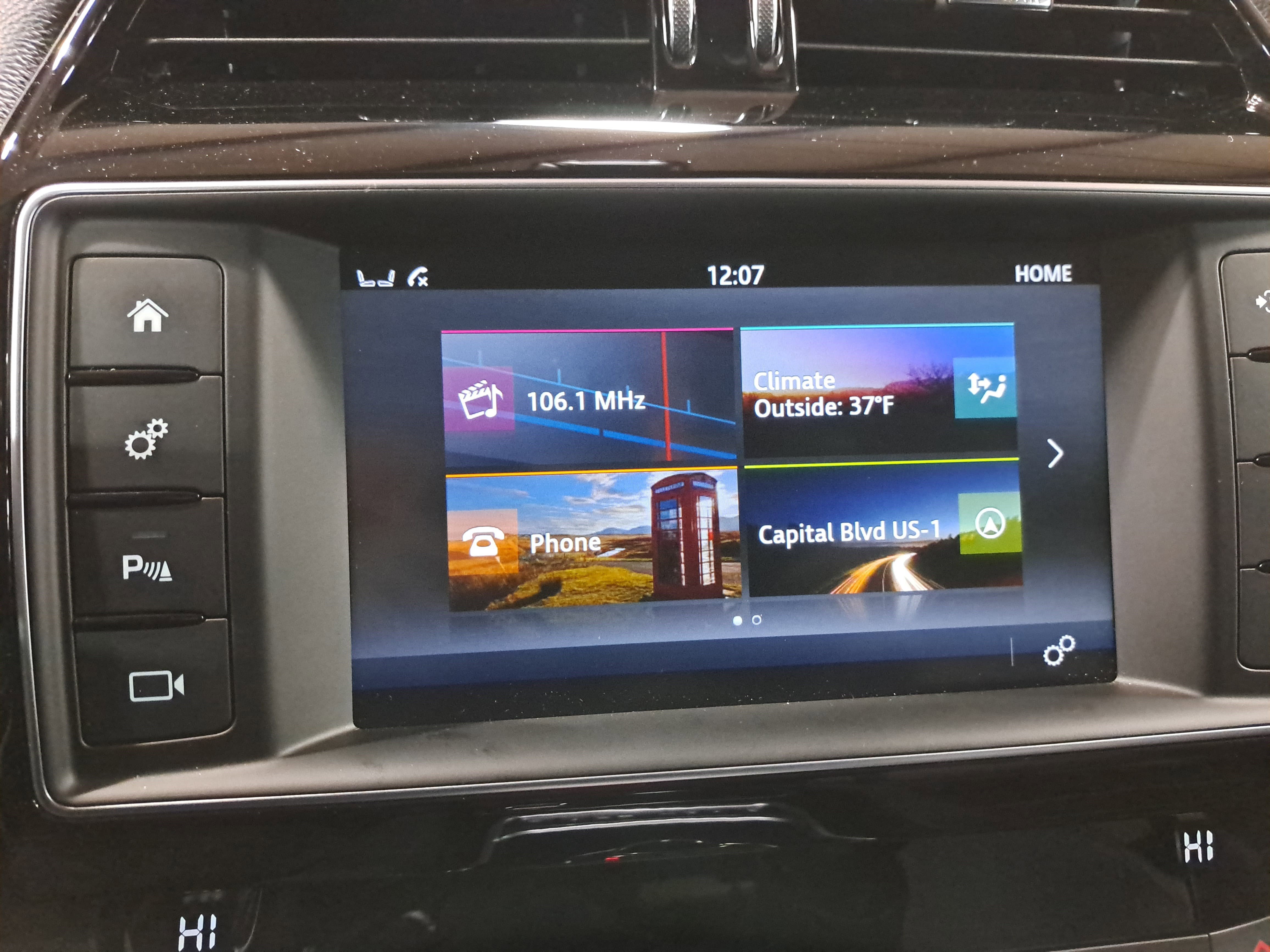 Used 2018 Jaguar F-PACE Prestige image 23