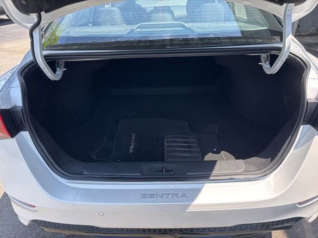 Used 2023 Nissan Sentra SR w/ Midnight Edition Package FWD image 20