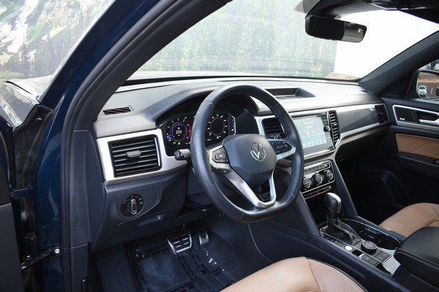 Used 2023 Volkswagen Atlas Cross Sport SEL Premium R-Line image 14