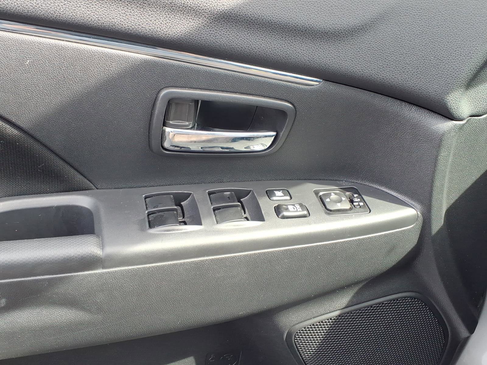 Used 2025 Mitsubishi Outlander Sport LE AWD/4WD image 24