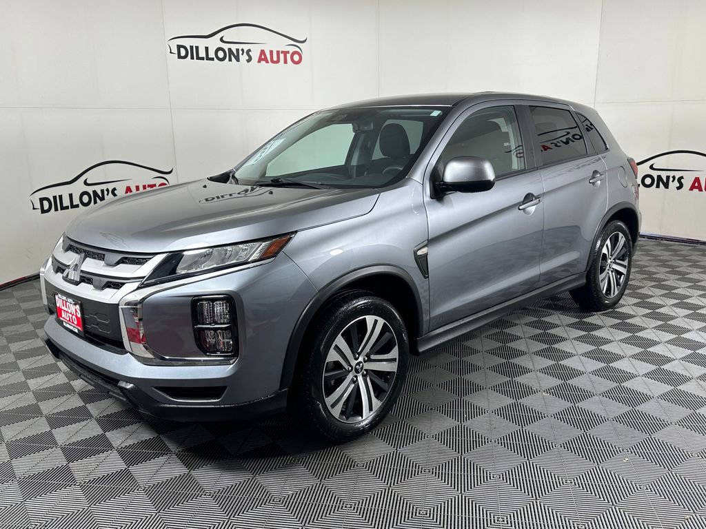 Used 2025 Mitsubishi Outlander Sport ES image 2