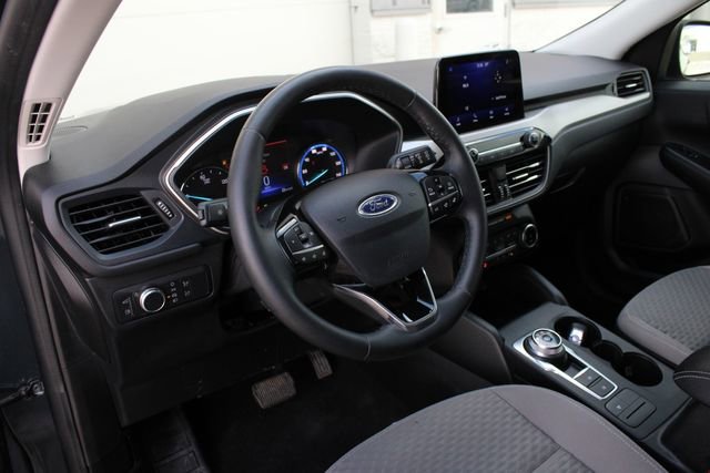 Used 2022 Ford Escape SE w/ Convenience Package image 2
