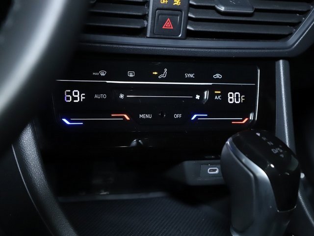 Certified 2025 Volkswagen Jetta S image 25