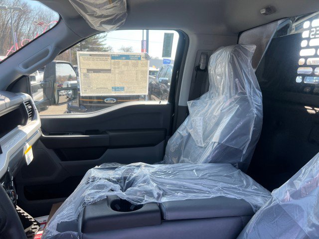 New 2026 Ford F350 XL w/ XL Chrome Package AWD/4WD image 9