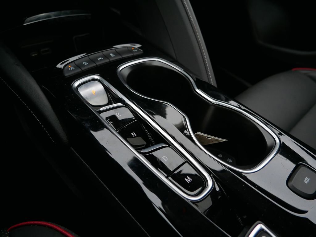 Used 2023 Buick Envision Essence w/ Sport Touring Package image 21