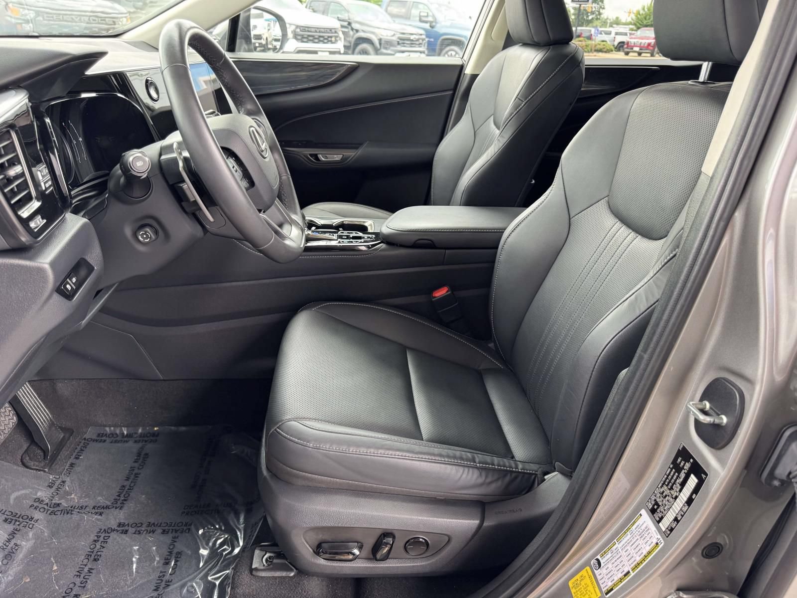 Used 2023 Lexus NX 350 AWD image 21