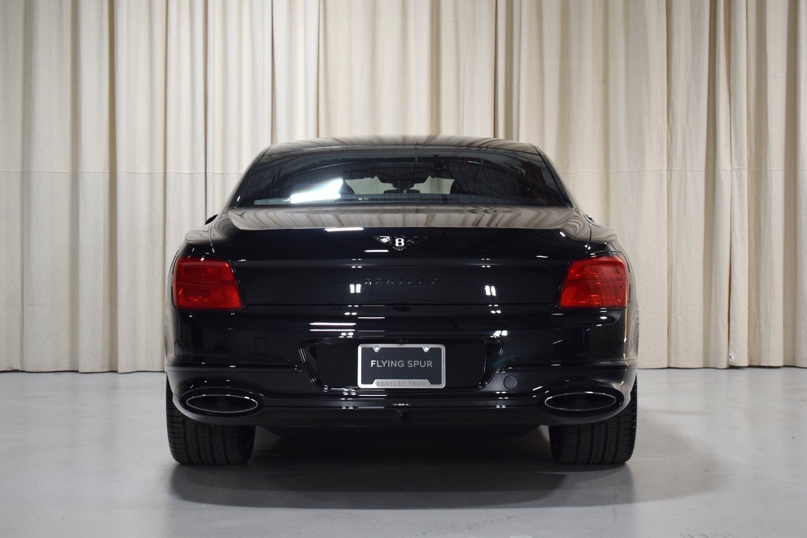 New 2026 Bentley Flying Spur Plug-In Hybrid image 14