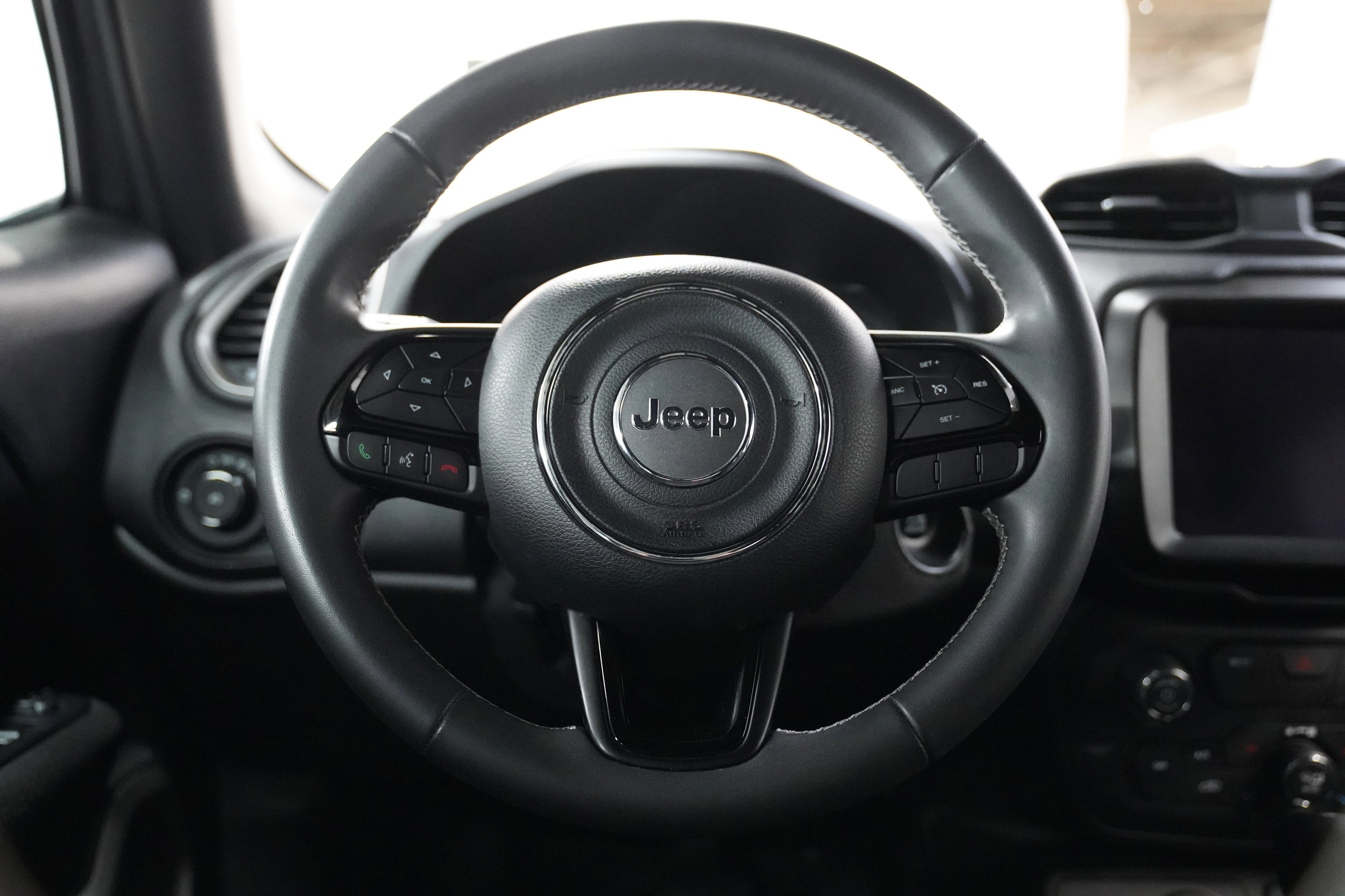 Used 2021 Jeep Renegade Latitude image 18