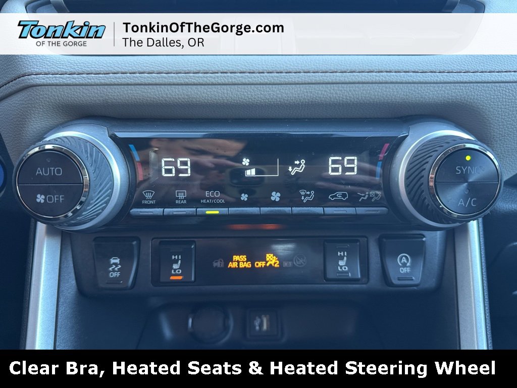 Used 2023 Toyota RAV4 XLE image 23