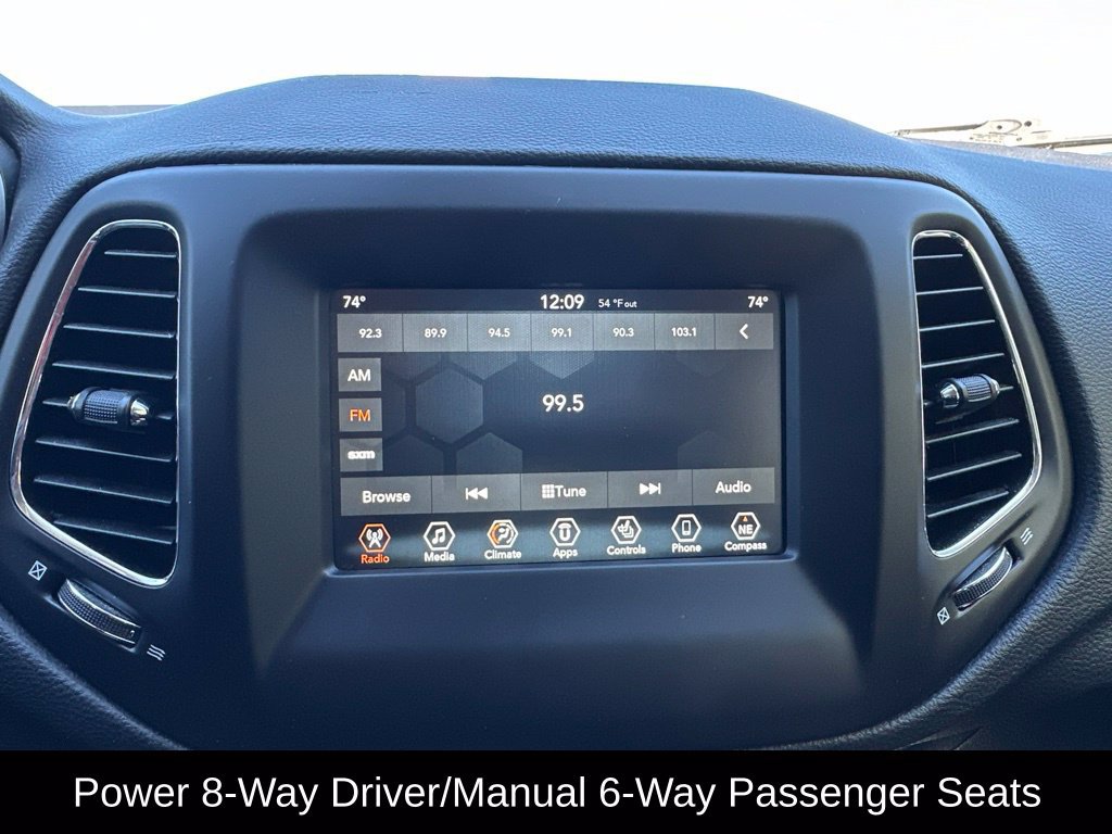 Used 2019 Jeep Compass Latitude w/ Popular Equipment Group AWD/4WD image 24