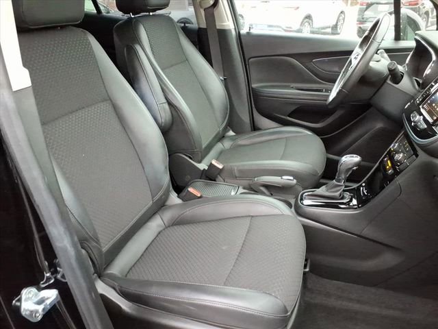 Used 2021 Buick Encore Preferred w/ Safety Package image 23