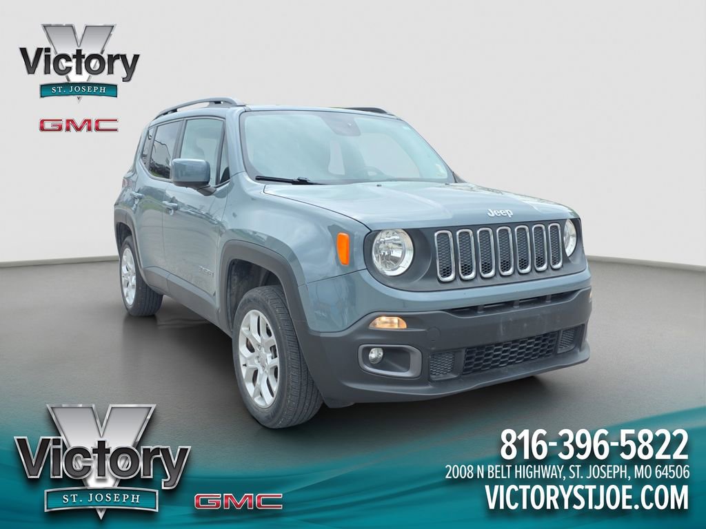 Used 2017 Jeep Renegade Latitude w/ Cold Weather Group AWD/4WD image 1