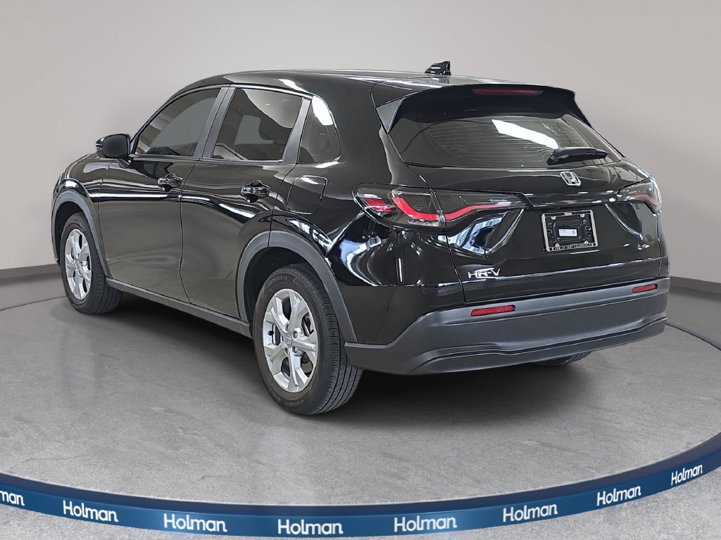 Used 2025 Honda HR-V LX image 9